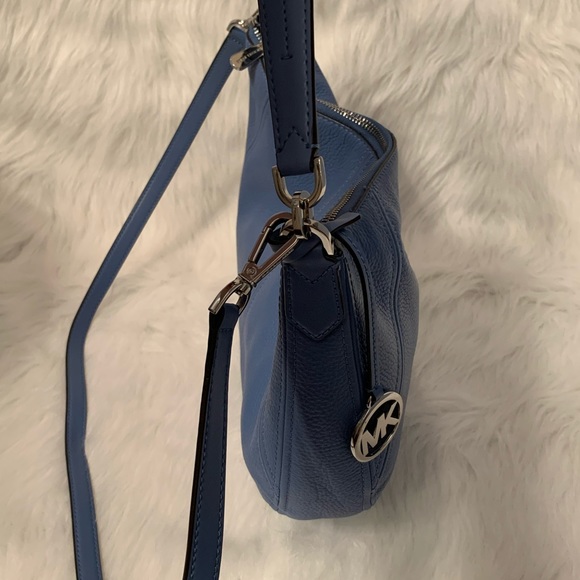 Blue Boho Michael Kors crossbody - Picture 4 of 8